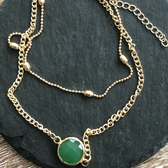 Jewelry - Gold tone Anklet with green stone.